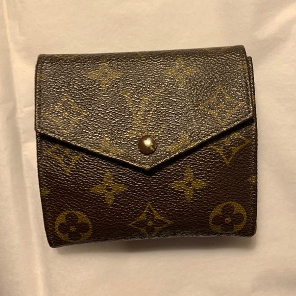 Louis Vuitton Handbags - Louis Vuitton Wallet Small